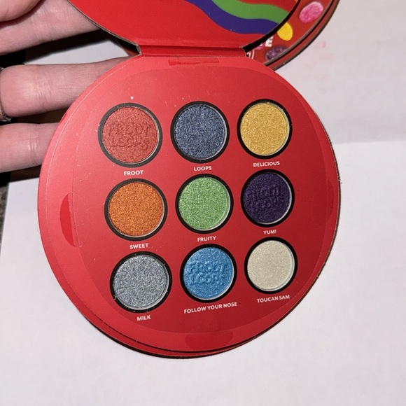 All 3 - Cereal Themed Eyeshadow Palette🔥🔥🔥 - Picture 7 of 7